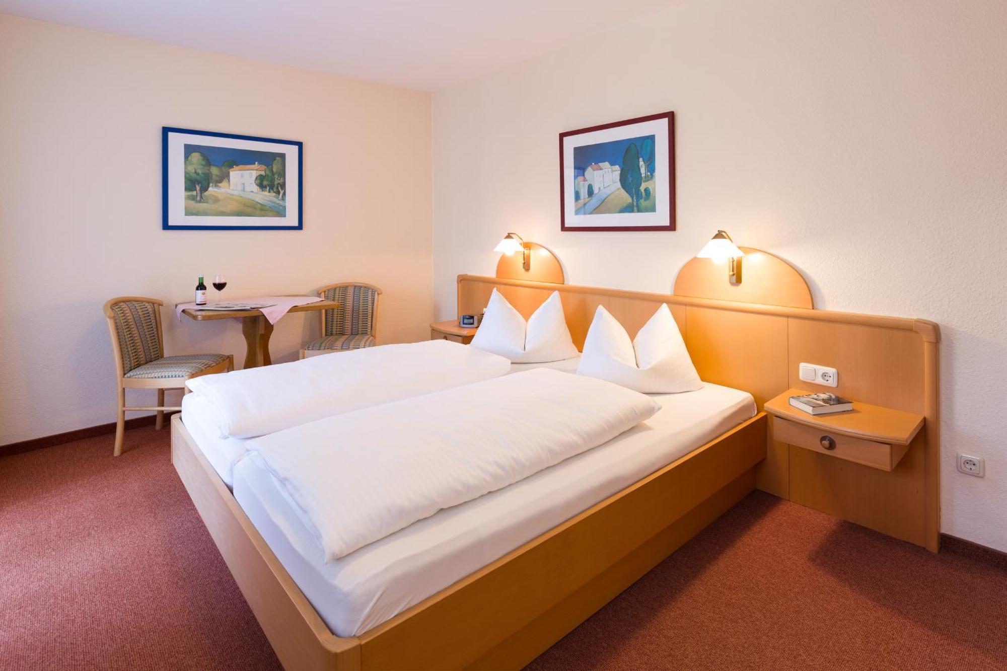 Hotel Bergfried&Schönblick Bad Reichenhall Zimmer foto